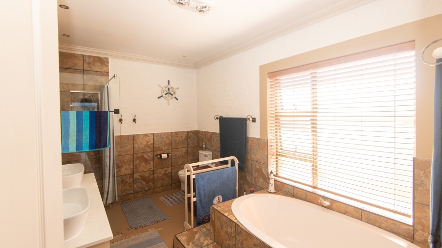 3 Bedroom Property for Sale in Bergsig Western Cape